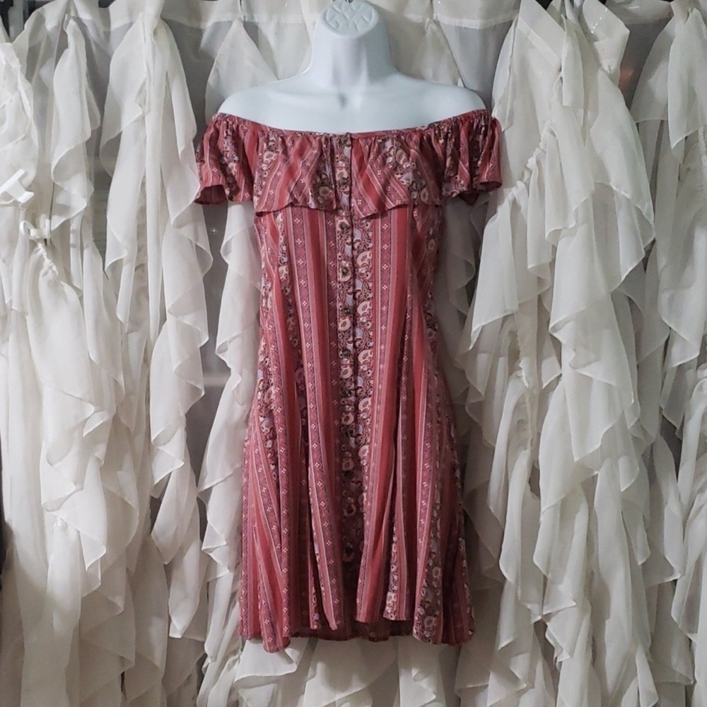 Floral Off-Shoulder Mini Dress in Pink